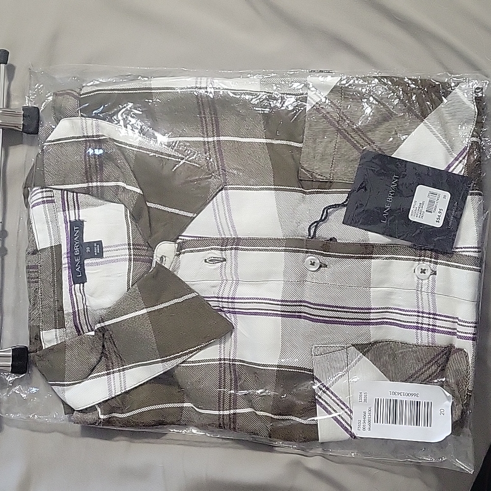 NWT Lane Bryant Button Down